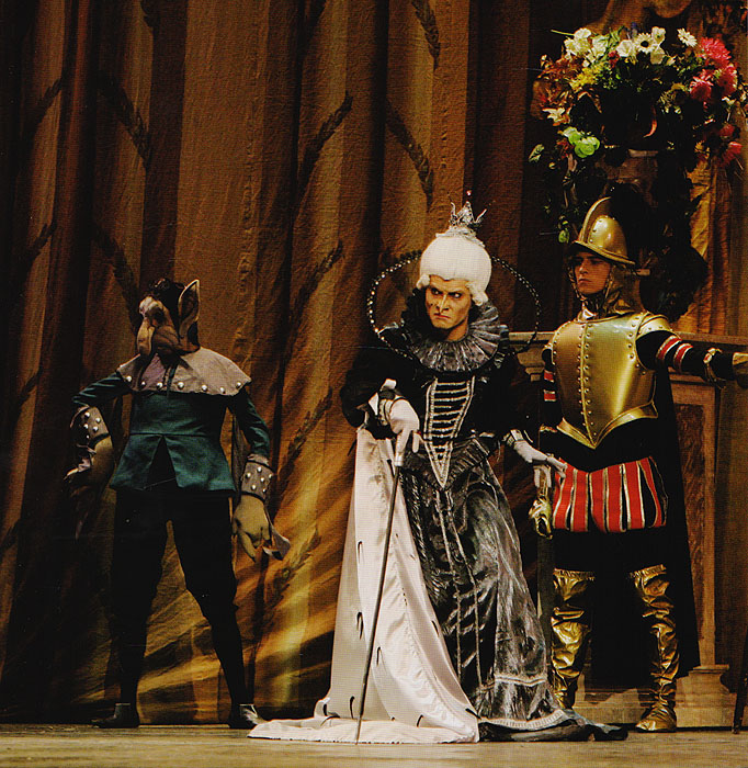 Звезды Санкт-Петербургского театра балета Константина Тачкина происходит уверенно утверждая